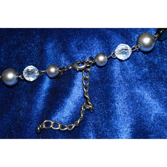 Premier Designs Mix It Up Necklace Faux Pearls Mother of Pearl Shell Beads - Picture 3 of 5